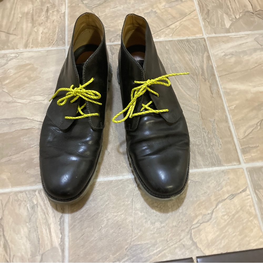 COLE HAAN Mens light weight fashion shoes